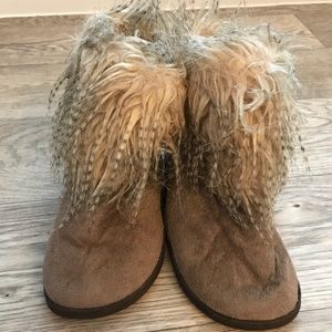 Lola furry boots